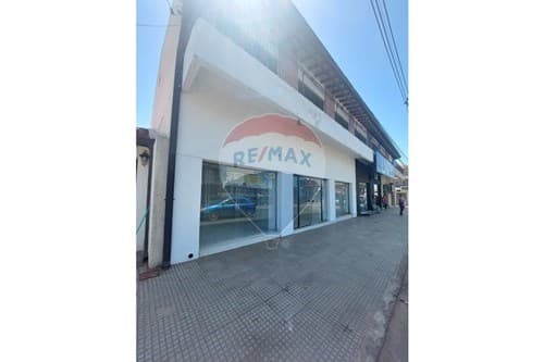 Salón Comercial en el centro de itaugua — foto 5