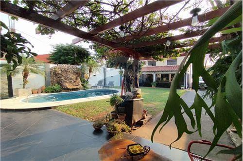 En venta amplia residencia en Fernando de la Mora — foto 4
