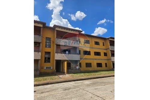 En venta departamento en Luque zona aqua terra, foto 4