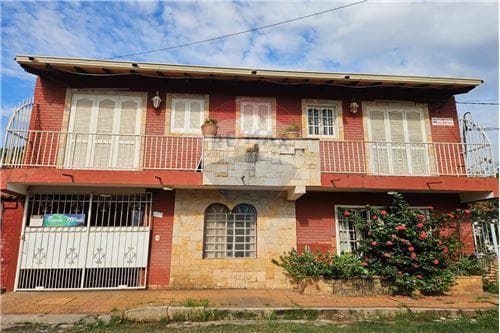 Hermosa y amplia casa de 2 pisos con 4 hab — foto 5
