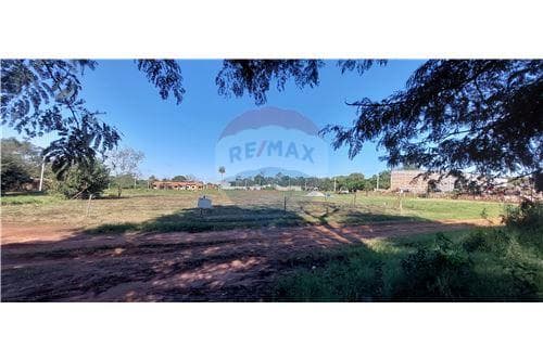 En Venta amplio terreno en la ciudad de Ita
