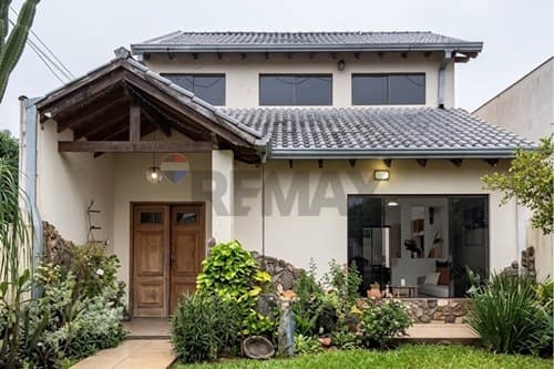 Tu Hogar Ideal en Capiatá: Espacio y Confort