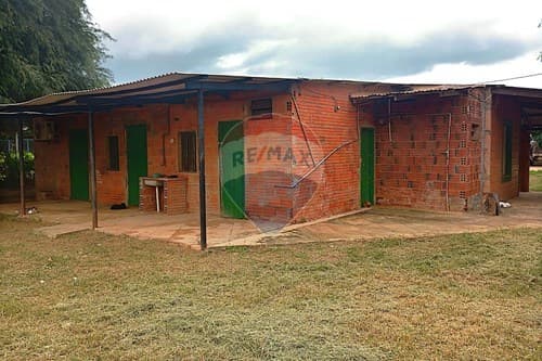 Local Comercial con Vivienda en Venta — foto 2