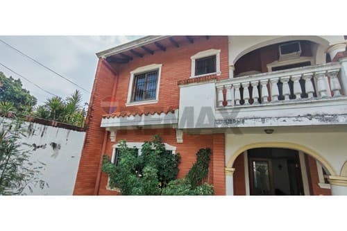 Residencia Clásica en Bella Vista — foto 2
