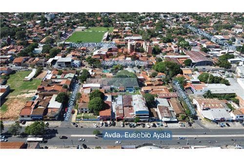 Importante propiedad en venta en el barrio mburicao, Asunción — foto 1