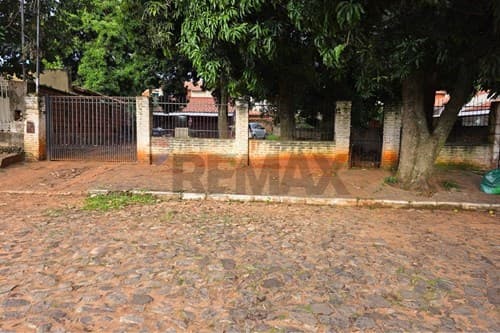 Terreno de 401m2 en Fernando de la Mora