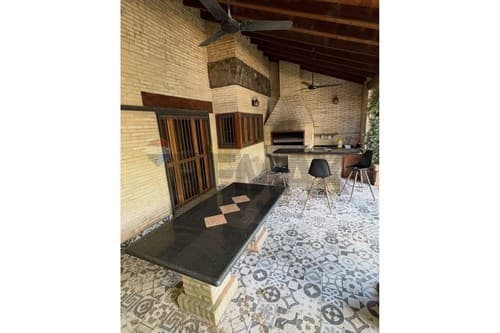 Casa con piscina en venta en Luque z/ Aeropuerto, foto 4