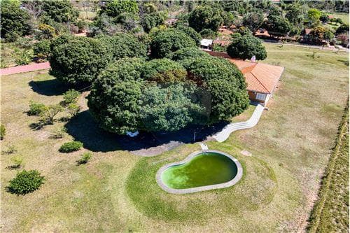Imponente quinta de 9 Hectáreas en Caacupé