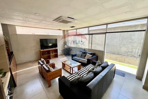 En venta residencia en lambare — foto 3