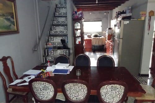 Amplia casa en venta, Loma pyta, foto 3