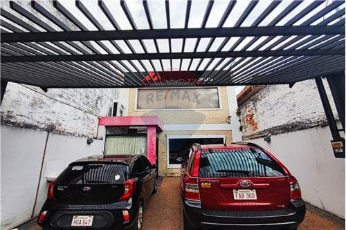 Propiedad comercial con Renta incluida del 10% — foto 2