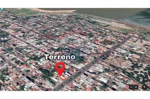 Propidad ubicado sobre la Avenida Caballero