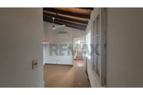 Amplia residencia en alquiler en Lambaré — foto 3