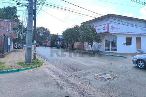 Alquilo salon comercial en caacupe