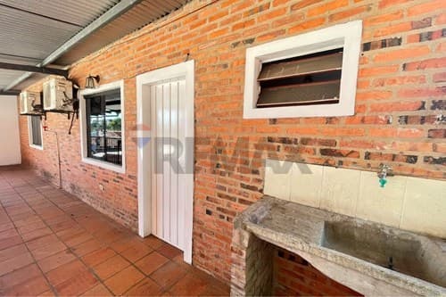 Salones comerciales - 1 cuadra de mcal. Lopez, foto 2