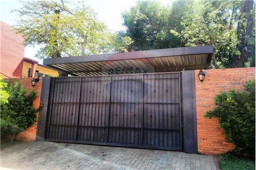 Hermosa casa en Luque en esquina — foto 5