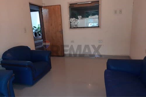 Casa sobre asfalto en caacupe — foto 3