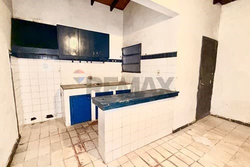 Terreno con construcción a refaccionar en Lambaré — foto 3