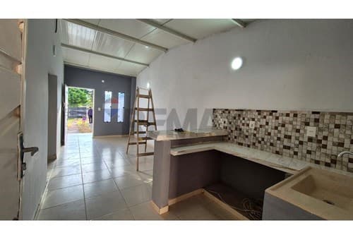 Chalet a estrenar en venta- mboi´y- itauguá — foto 1