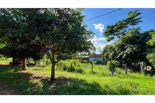 Vendo terreno en esquina en Aregua