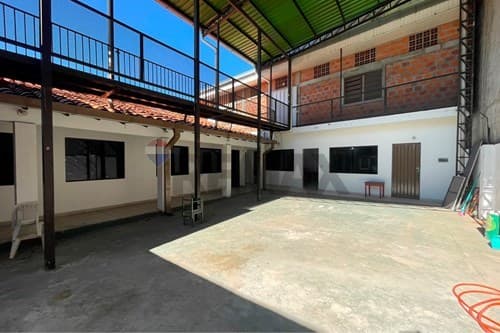 Salones comerciales - 1 cuadra de mcal. Lopez, foto 4