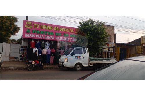 De casa con local comercial en paraguarí!! — foto principal