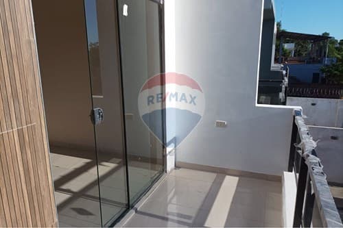 Duplex en venta s/ costanera este Encarnación, foto 5