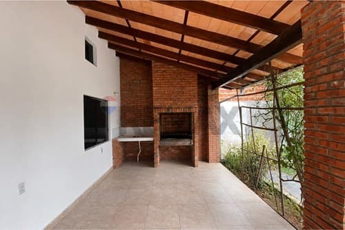 Casa de 3 dorm en mra bo. Caacupemi, foto 2