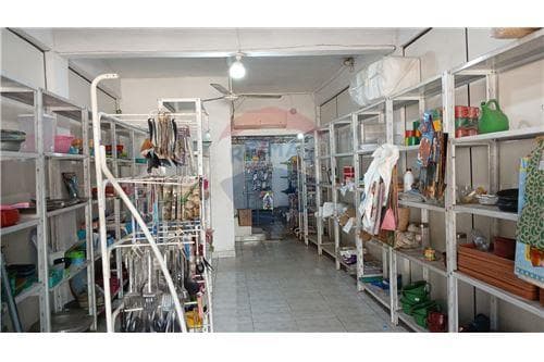 Amplio salon comercial Ñemby s/ asfalto — foto 3