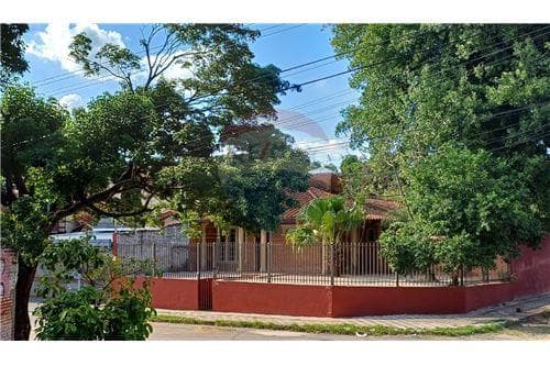 En venta casa de 3 dormitorios en Barrio Obrero — foto 2