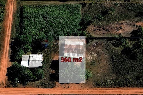 En venta terreno con construcción, foto 2