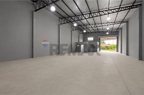 Tinglado en Mariano Roque Alonso — foto 2