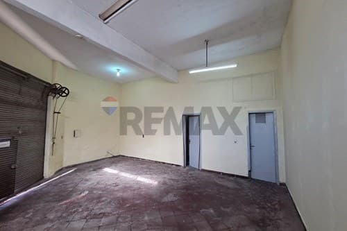 Esquina en oferta pleno centro. Zona UAA