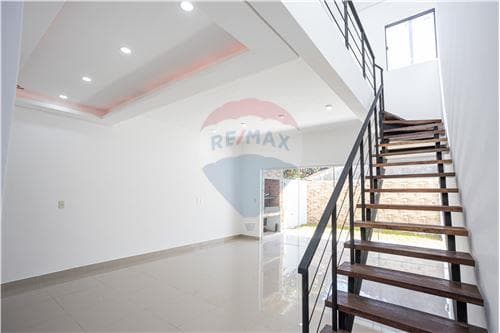 Dúplex a Estrenar - B° Palma Loma, Luque
