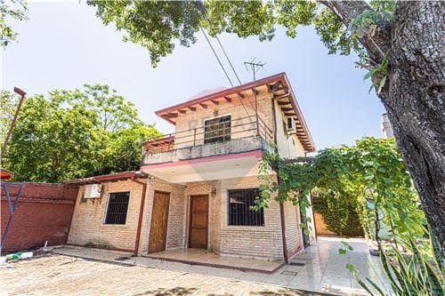 En venta propiedad en esquina sobre asfalto — foto 4