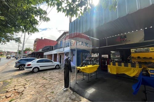 3 salones comerciales con 6 departamentos — foto 2