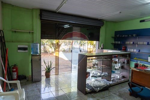 Depósito con Showroom en Venta — foto 3