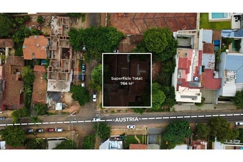 Propiedad en esquina para inversión — foto 3