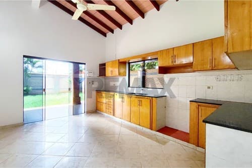 Casa en venta San Lorenzo Barrio Mariángela — foto 5