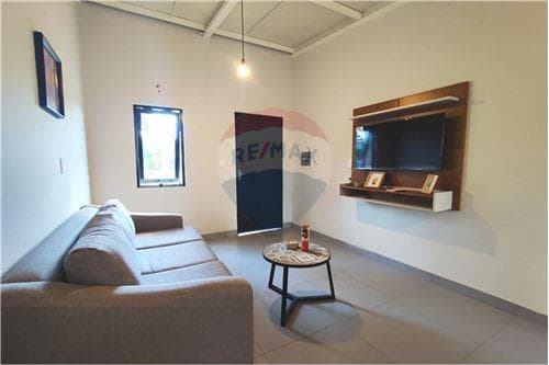 Casa tipo duplex moderna y amoblada en aregua, foto 4