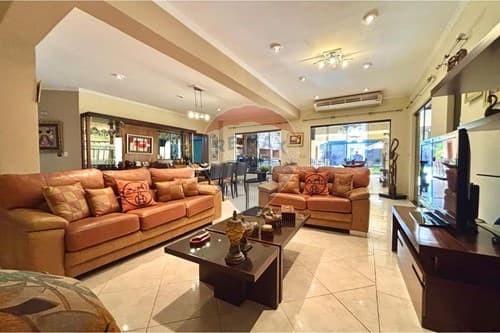 Lujosa Casa en Villa Aurelia, foto 2