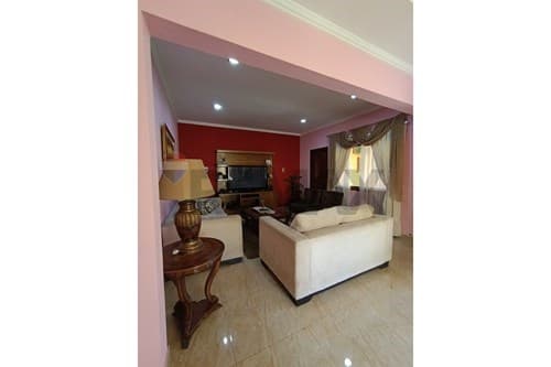 En venta amplia residencia en lambare — foto 5