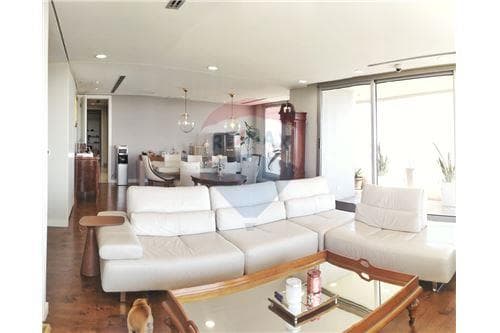 Vendo dpto de 342 m2 en palacio de los patos
