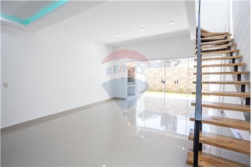 Dúplex a Estrenar - B° Palma Loma, Luque — foto 3