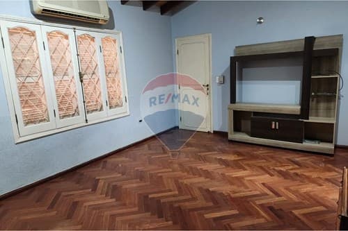 Residencia sobre avda. Bruno guggiari en Lambaré