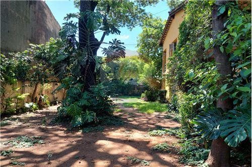 Casa a refaccionar s/ avda felix bogado - asuncion — foto 2