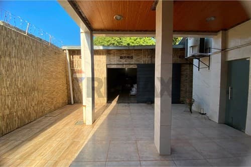 Propiedad Comercial con Depósito, foto 3