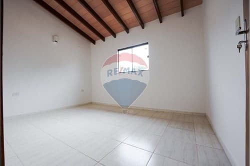 Casa Ñemby Barrio Cañadita — foto 5