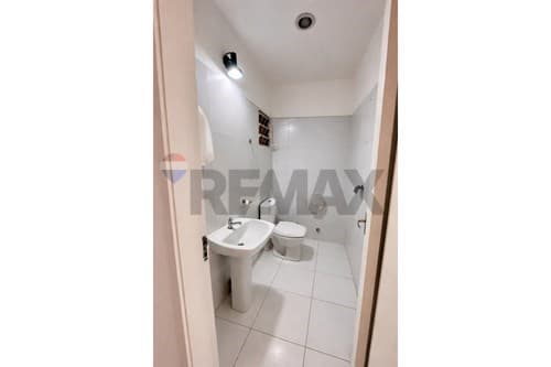 En venta local comercial sobre gral. Santos — foto 5