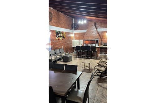Hermosa casa en San Lorenzo, foto 3